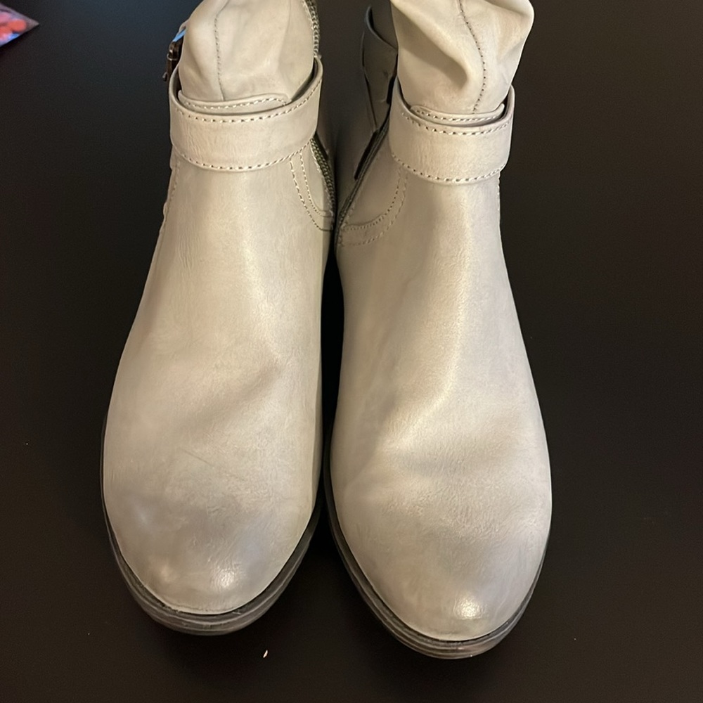 White Mountain Pebble Gray Riding Boots - Picture 5 of 6